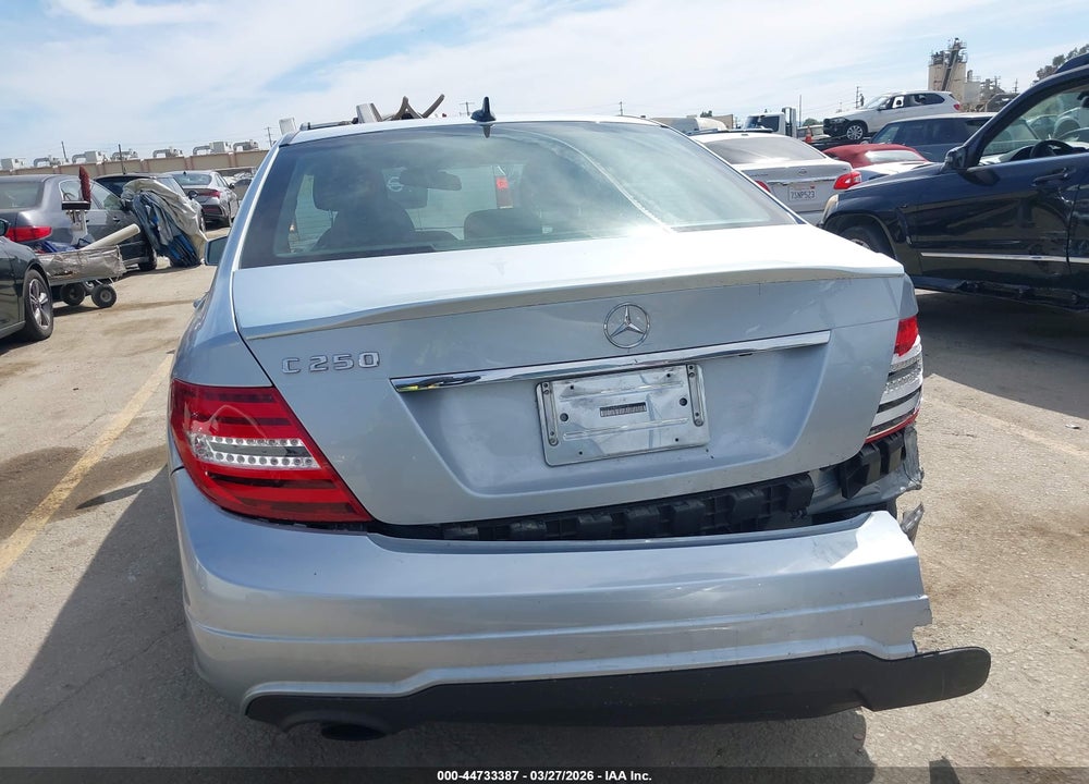 2014 MERCEDES-BENZ C 250 SPORT VIN: WDDGF4HBXEA959181