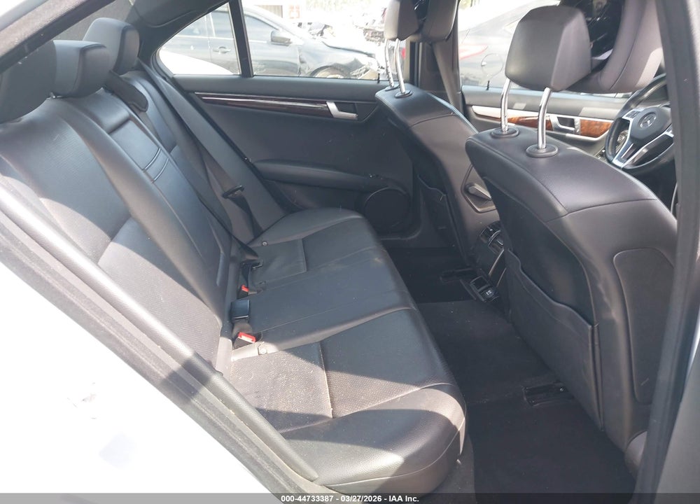 2014 MERCEDES-BENZ C 250 SPORT VIN: WDDGF4HBXEA959181