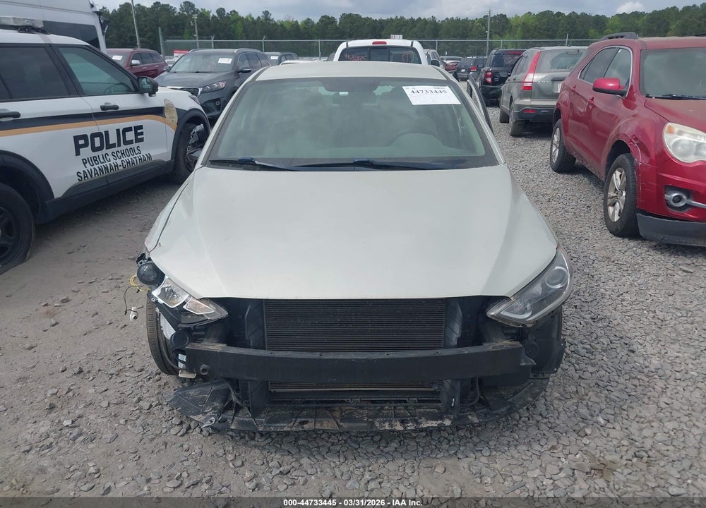 2017 HYUNDAI ELANTRA SE VIN: KMHD84LF2HU222573