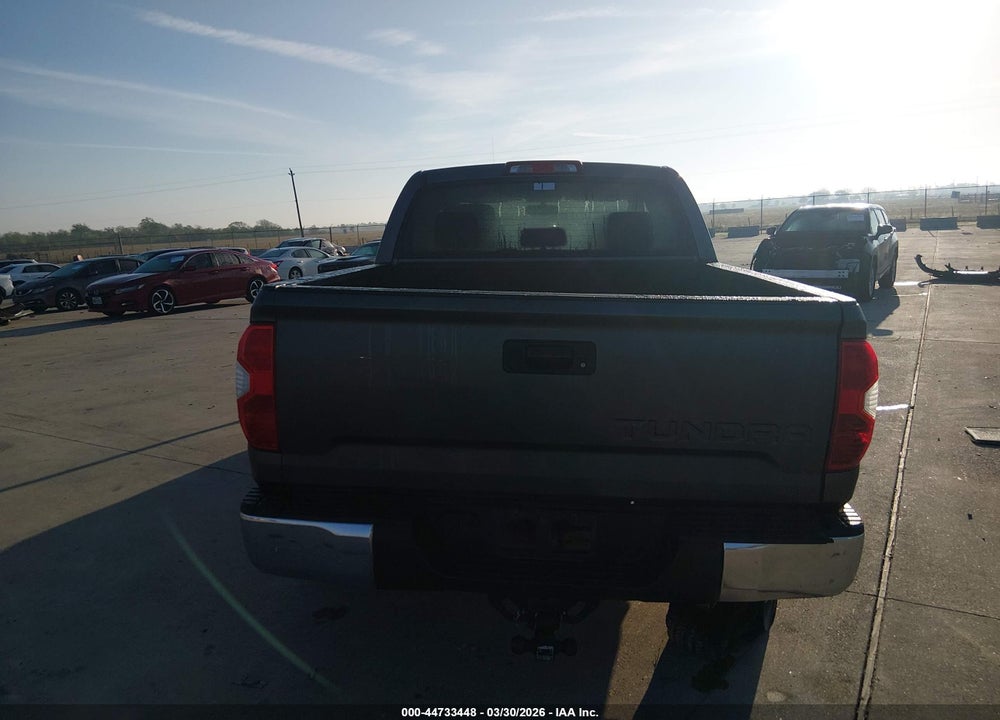 2014 TOYOTA TUNDRA SR5 5.7L V8 VIN: 5TFEY5F10EX172166