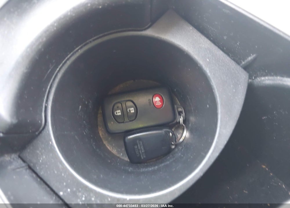 2011 TOYOTA PRIUS TWO VIN: JTDKN3DU9B1376136