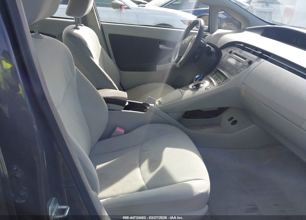 2011 TOYOTA PRIUS TWO VIN: JTDKN3DU9B1376136