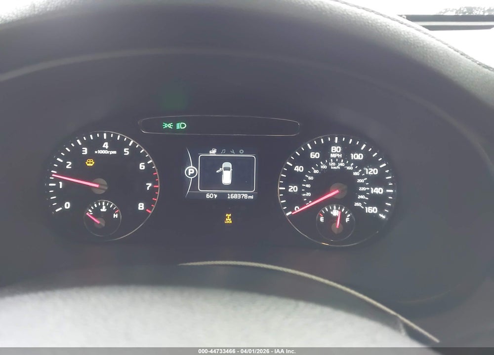 2016 KIA SORENTO 3.3L EX VIN: 5XYPHDA52GG090944