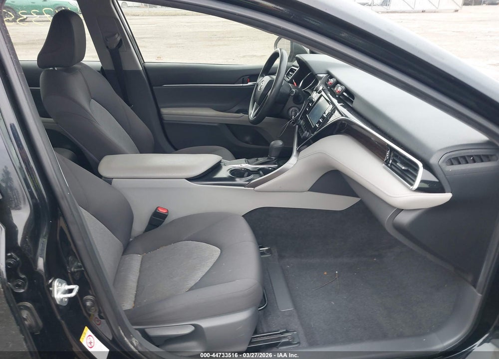 2018 TOYOTA CAMRY LE VIN: JTNB11HK3J3029117