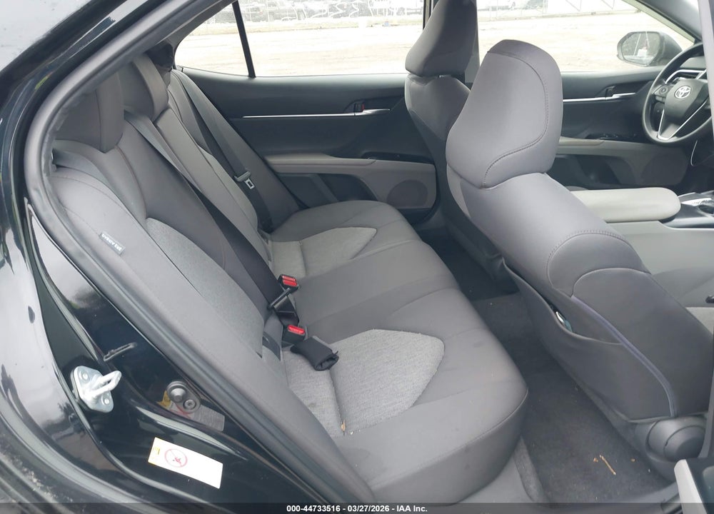 2018 TOYOTA CAMRY LE VIN: JTNB11HK3J3029117