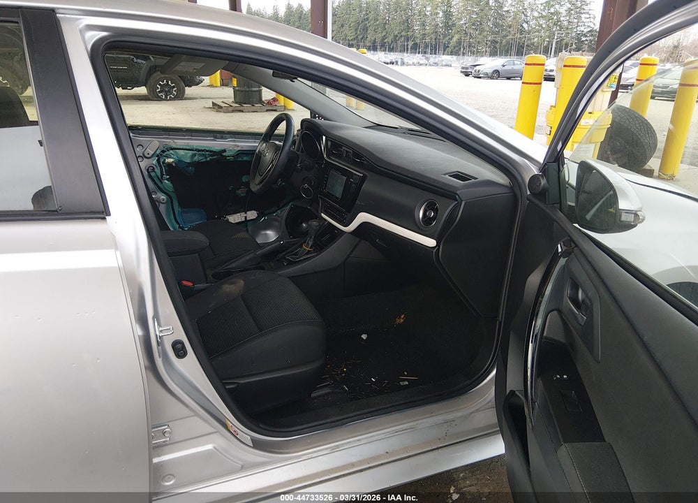 2018 TOYOTA COROLLA IM VIN: JTNKARJE1JJ573565