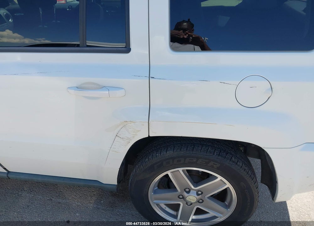 2010 JEEP PATRIOT SPORT VIN: 1J4NF2GB1AD628404