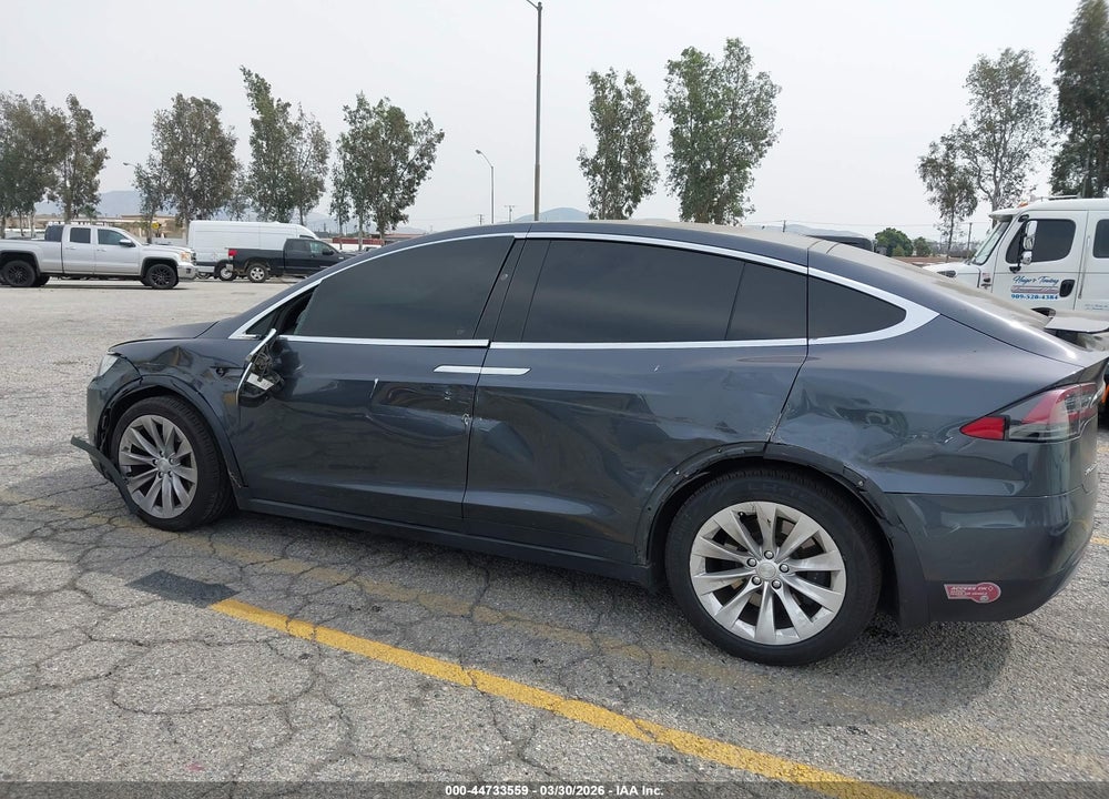 2017 TESLA MODEL X 100D/75D/90D VIN: 5YJXCBE25HF076984