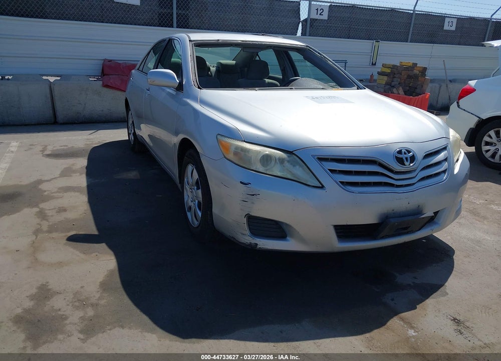 2011 TOYOTA CAMRY LE VIN: 4T1BF3EK0BU746393