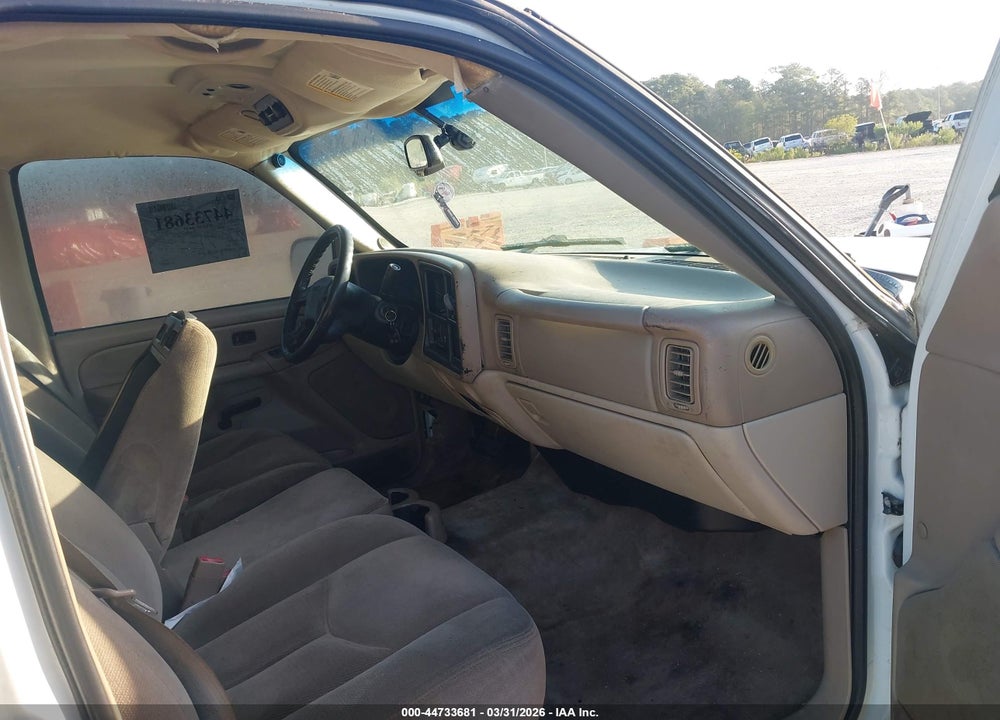 2005 GMC YUKON SLE VIN: 1GKEC13V35J176413