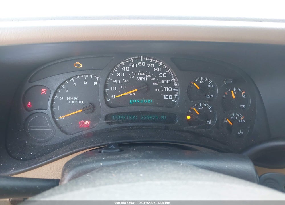 2005 GMC YUKON SLE VIN: 1GKEC13V35J176413