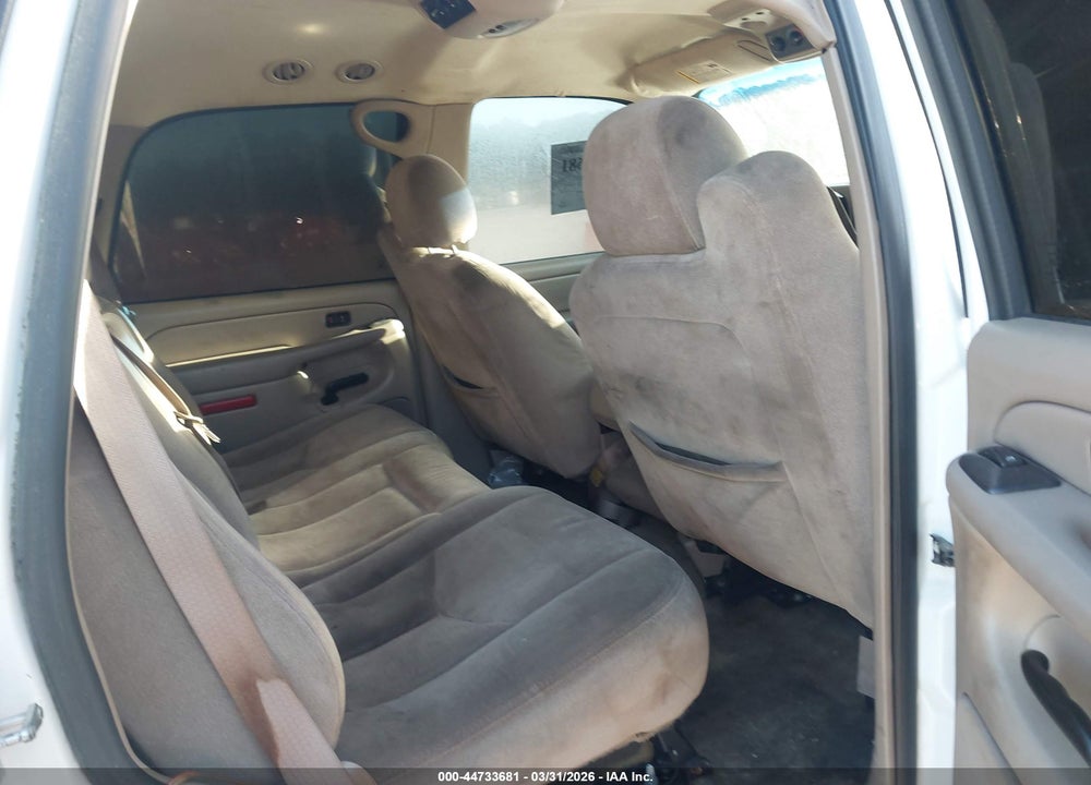2005 GMC YUKON SLE VIN: 1GKEC13V35J176413