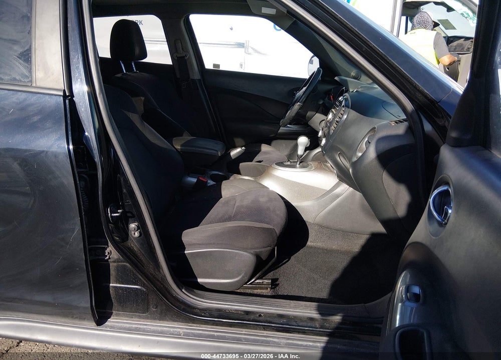 2013 NISSAN JUKE SV VIN: JN8AF5MR7DT211942