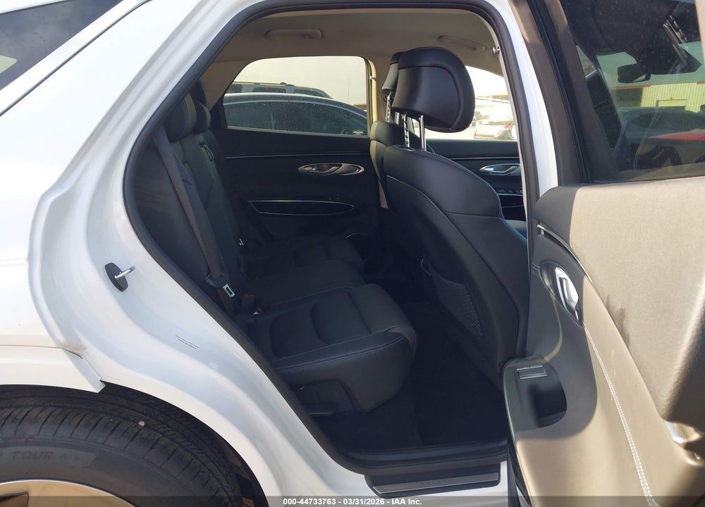2026 GENESIS GV70 2.5T VIN: KMUMADTB5TU267616