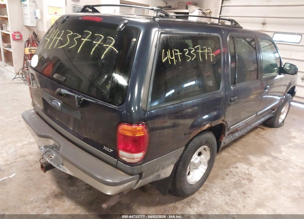 2000 FORD EXPLORER XLT VIN: 1FMZU73E3YZC54543