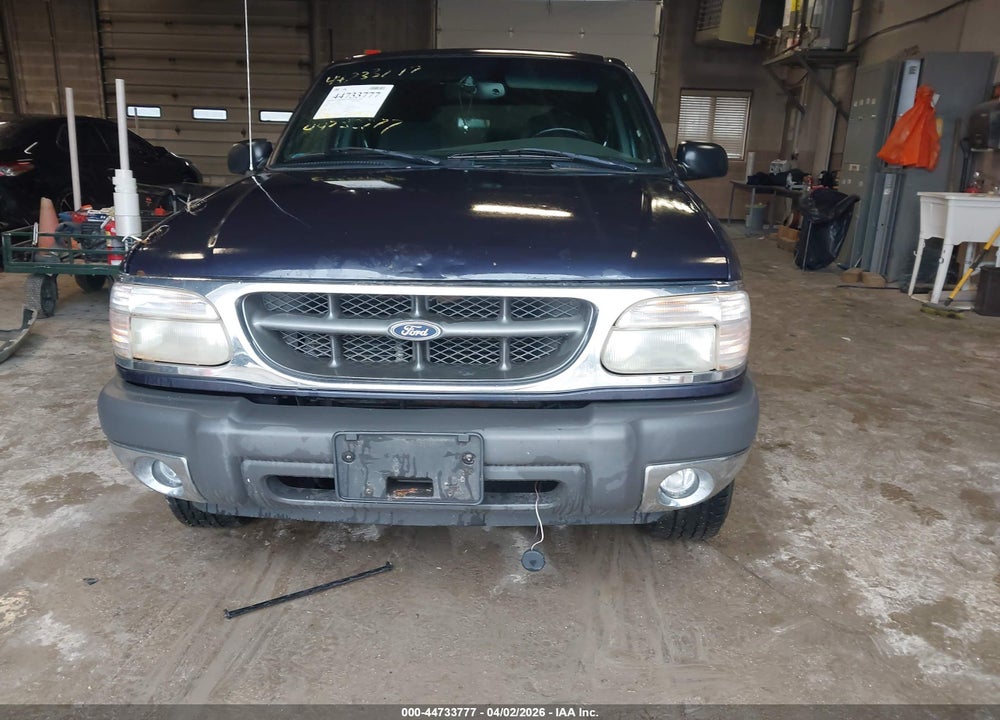 2000 FORD EXPLORER XLT VIN: 1FMZU73E3YZC54543