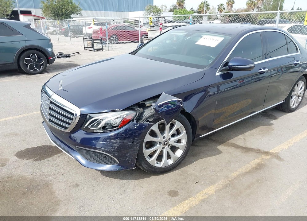 2018 MERCEDES-BENZ E 300 VIN: WDDZF4JB5JA351517