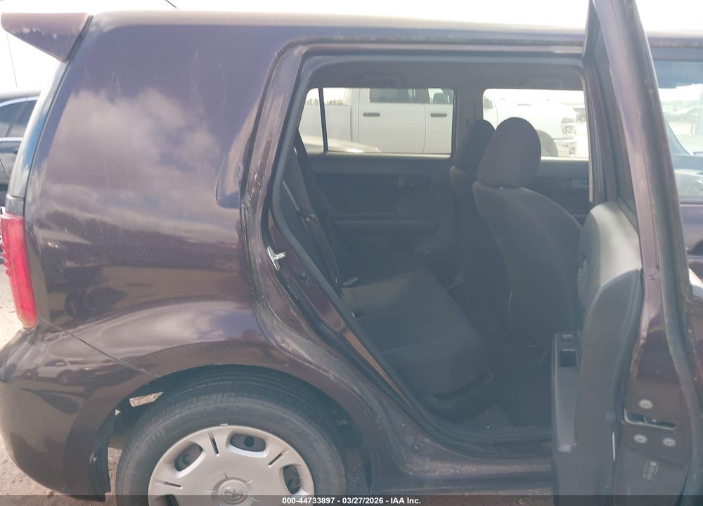 2009 SCION XB VIN: JTLKE50E691090849