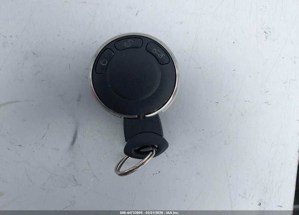 2013 MINI HARDTOP COOPER S VIN: WMWSV3C58DT392682