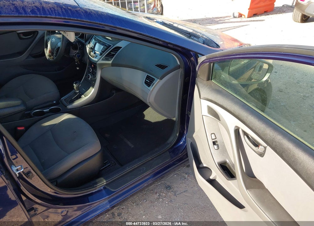 2014 HYUNDAI ELANTRA SE VIN: 5NPDH4AE0EH486542