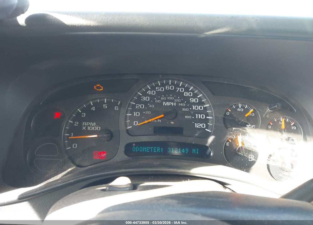 2003 CHEVROLET SUBURBAN 1500 LT VIN: 3GNFK16T73G194061