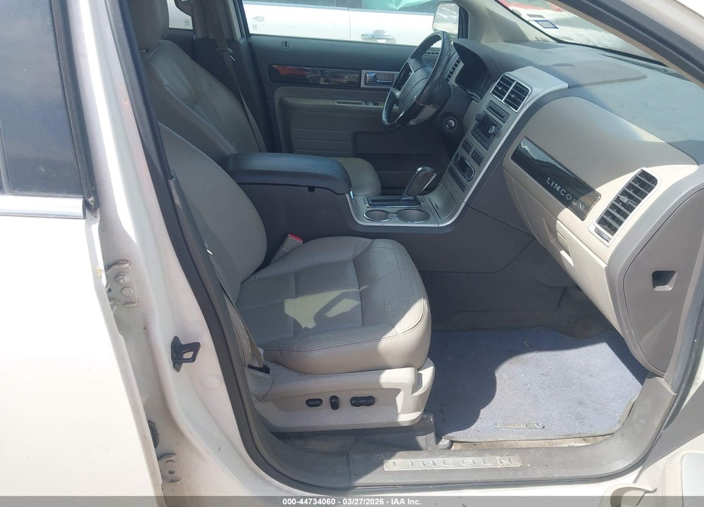 2008 LINCOLN MKX VIN: 2LMDU68C88BJ29945