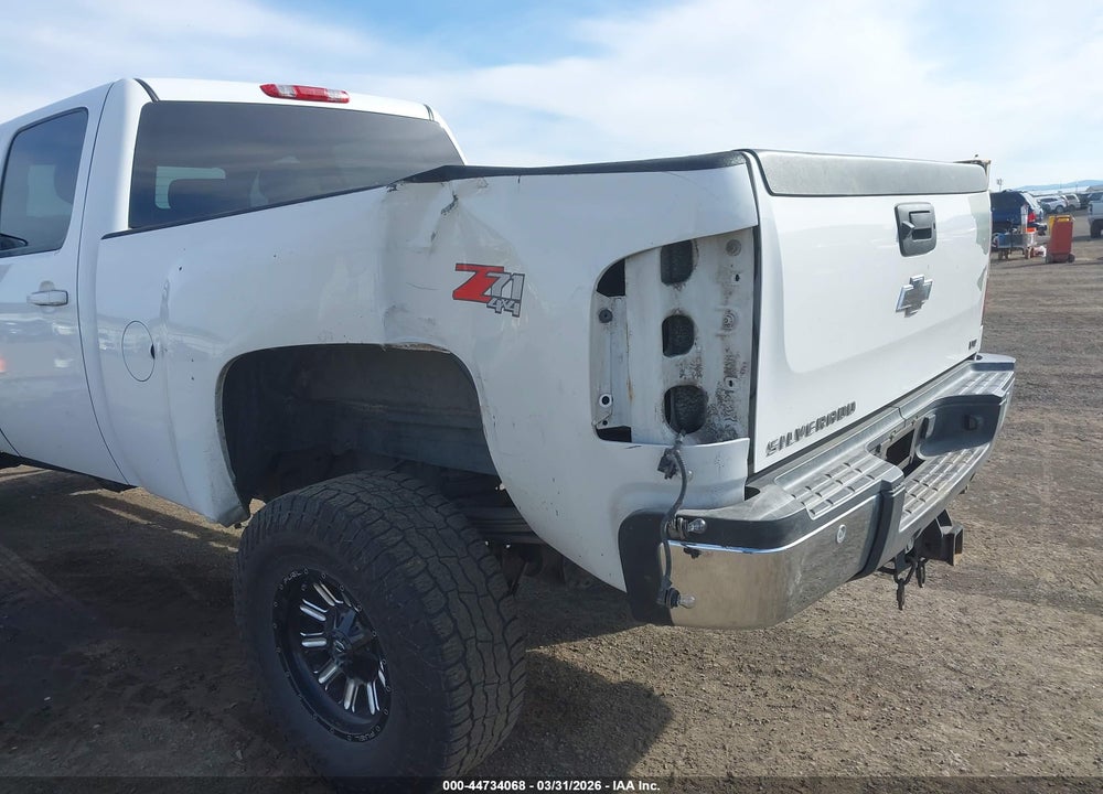 2011 CHEVROLET SILVERADO 2500HD LTZ VIN: 1GC1KYE89BF124473
