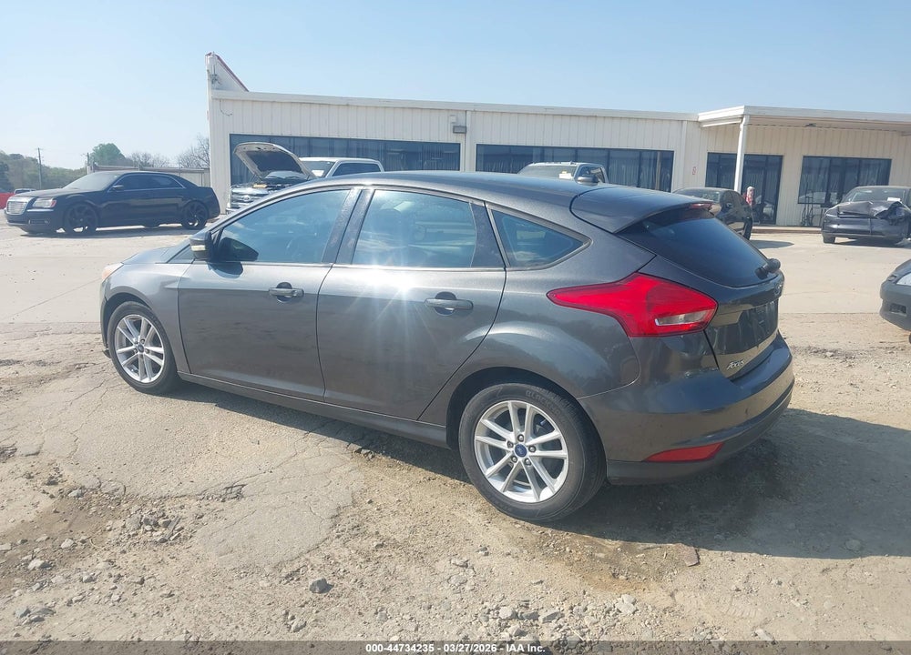 2017 FORD FOCUS SE VIN: 1FADP3K28HL289027