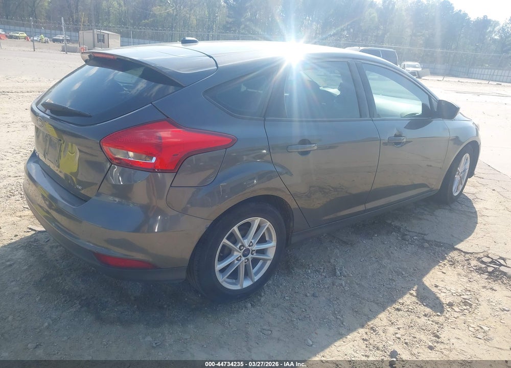 2017 FORD FOCUS SE VIN: 1FADP3K28HL289027