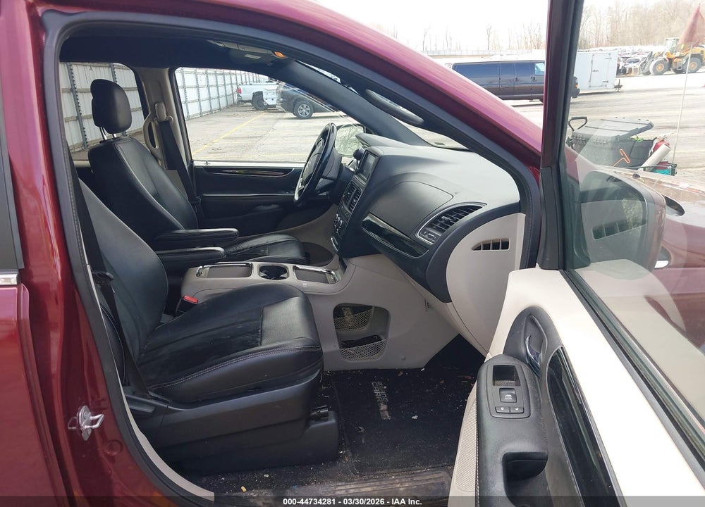 2017 DODGE GRAND CARAVAN SXT VIN: 2C4RDGCG8HR696170