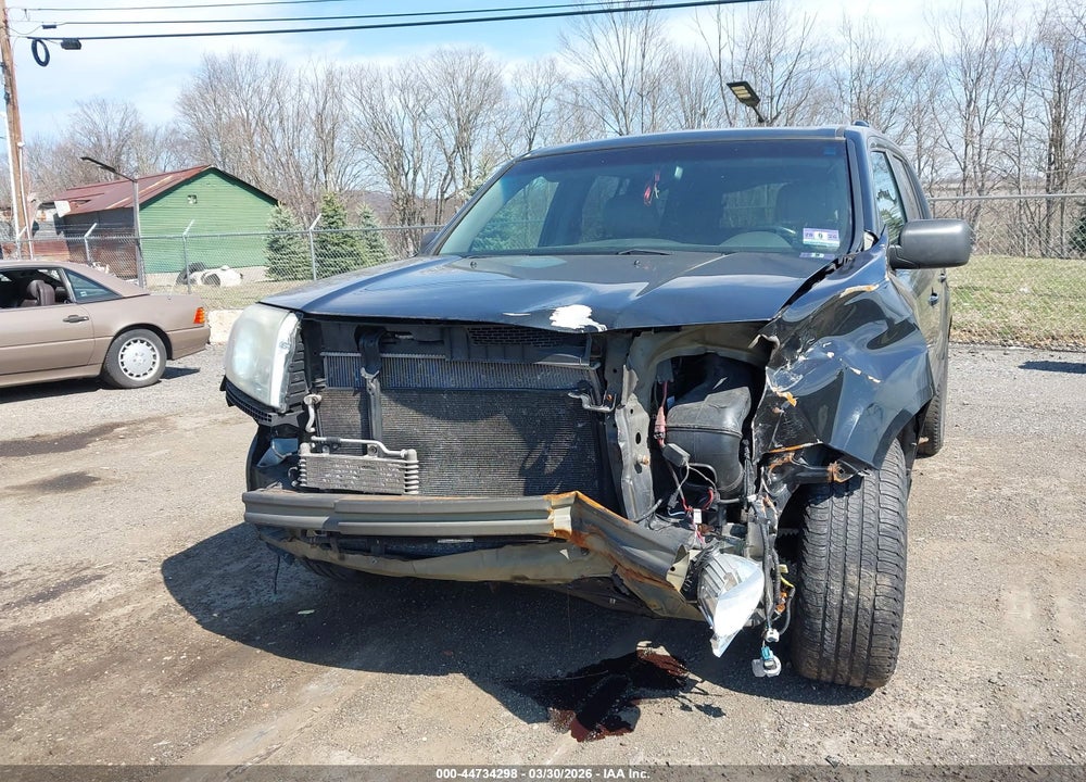 2011 HONDA PILOT EX-L VIN: 5FNYF4H68BB106329