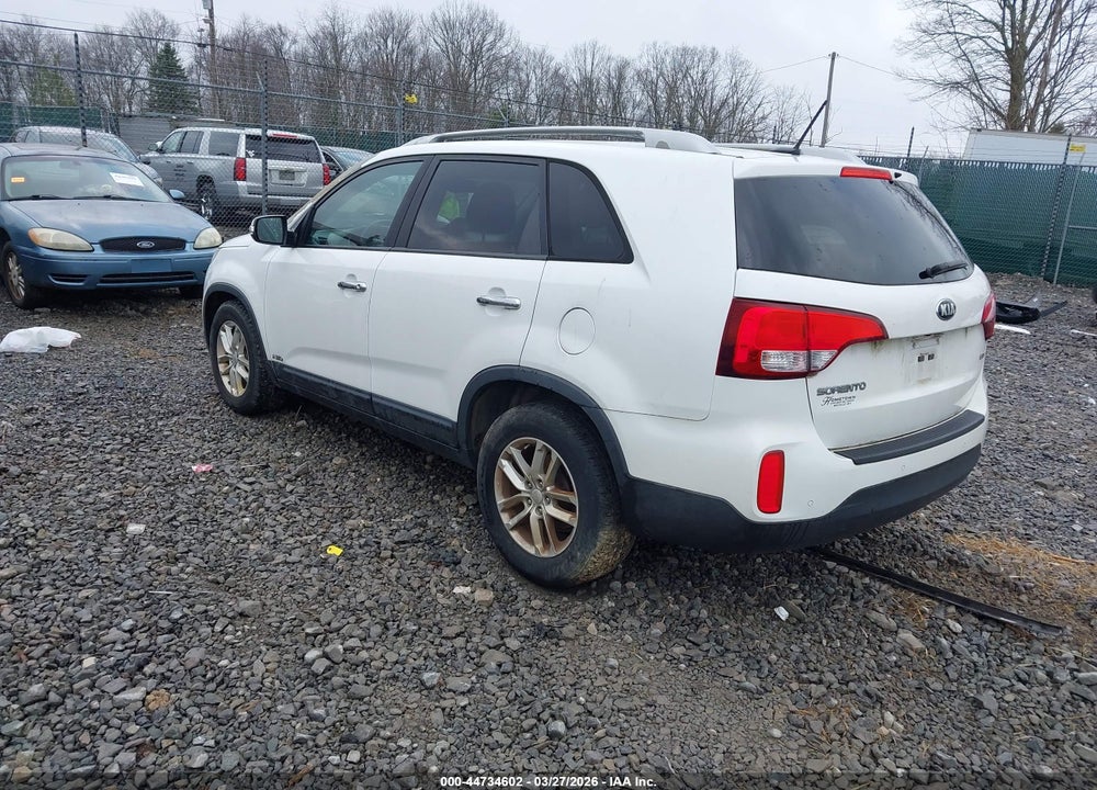 2014 KIA SORENTO LX VIN: 5XYKTCA69EG547242