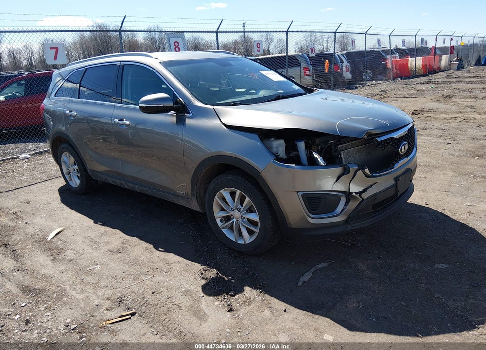 2016 KIA SORENTO 2.4L LX VIN: 5XYPGDA36GG134509