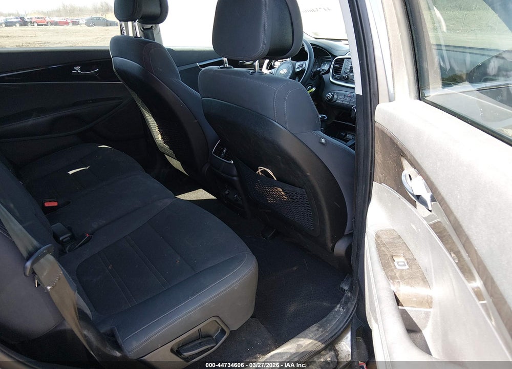 2016 KIA SORENTO 2.4L LX VIN: 5XYPGDA36GG134509