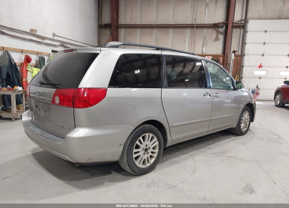 2007 TOYOTA SIENNA XLE VIN: 5TDZK22C17S042804