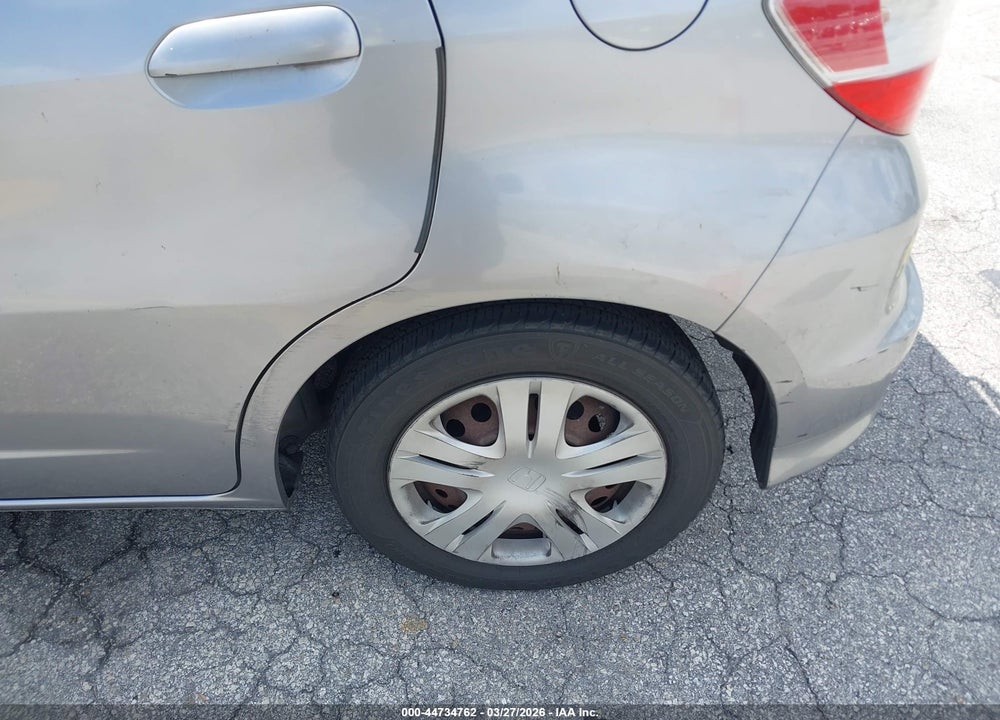 2009 HONDA FIT VIN: JHMGE87269S049760