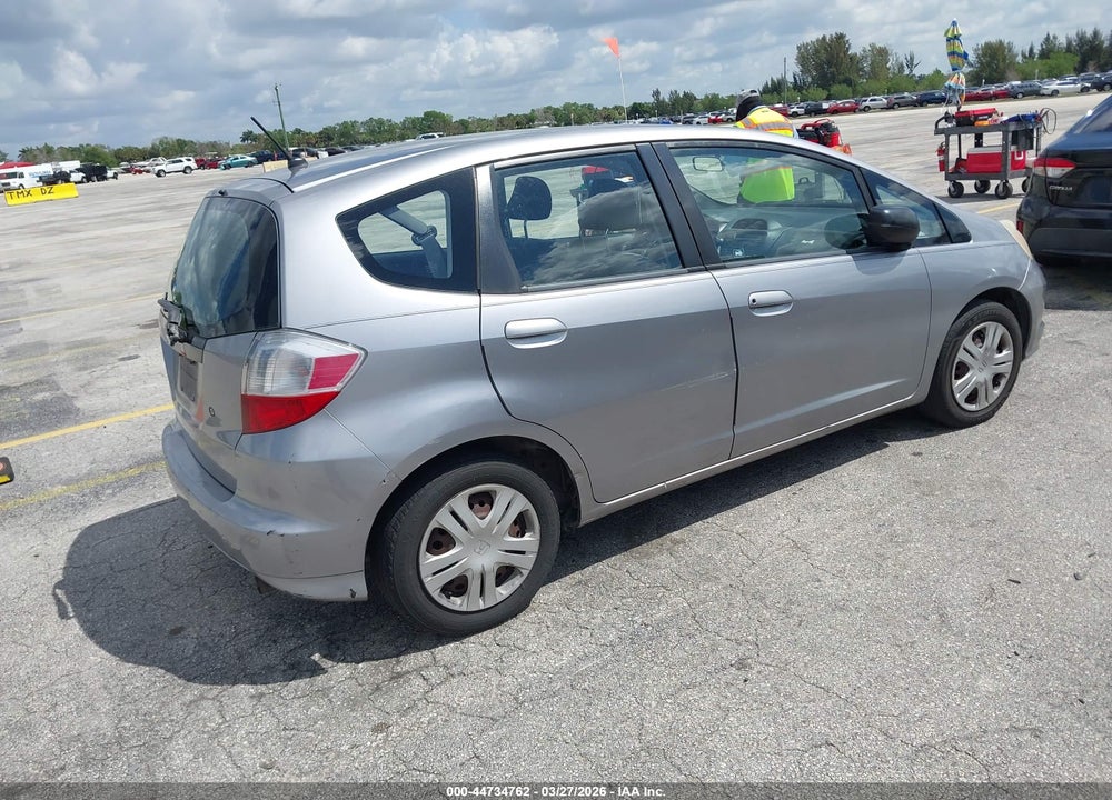 2009 HONDA FIT VIN: JHMGE87269S049760