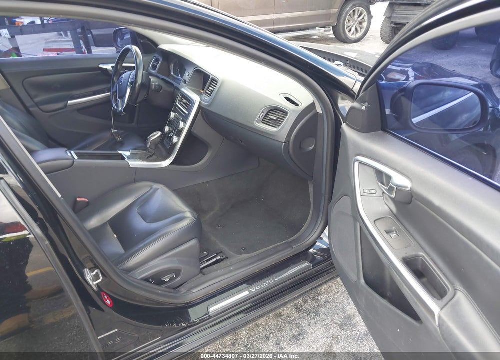 2015 VOLVO S60 T5 PREMIER VIN: YV126MFK0F1344996