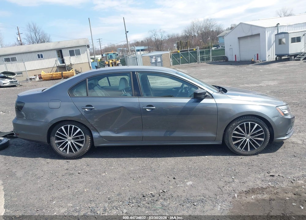 2016 VOLKSWAGEN JETTA 1.8T SPORT VIN: 3VWD17AJ9GM333901