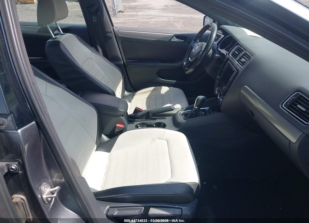 2016 VOLKSWAGEN JETTA 1.8T SPORT VIN: 3VWD17AJ9GM333901