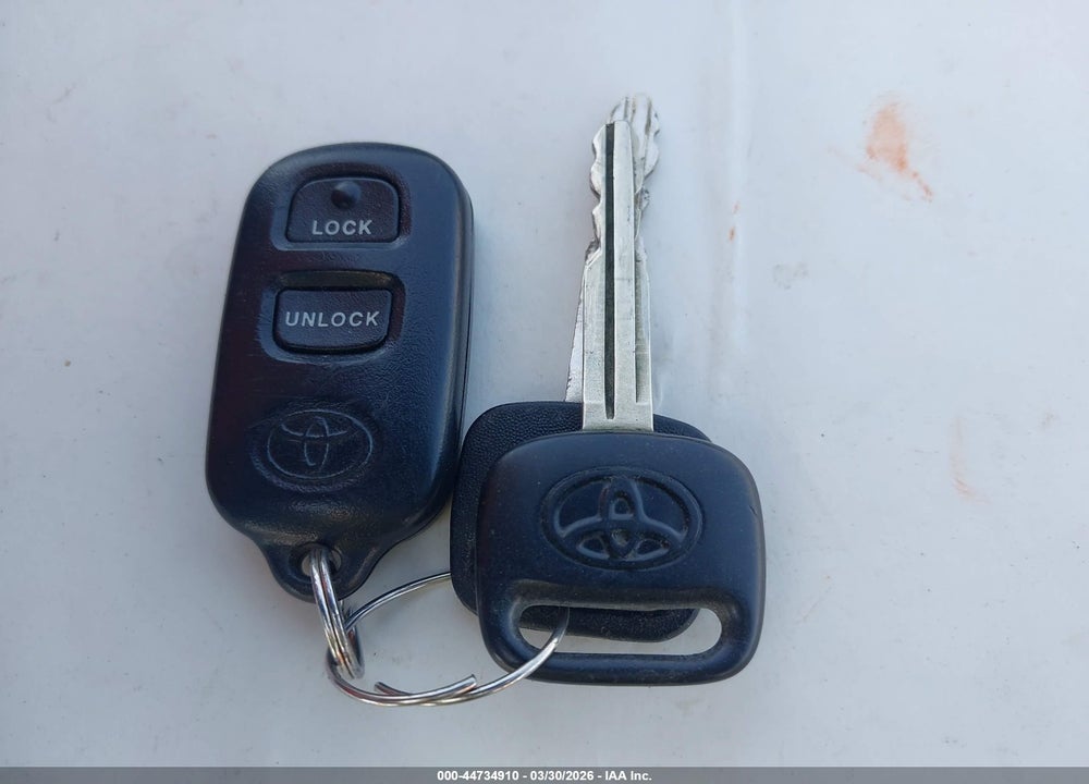 2001 TOYOTA CAMRY LE V6 VIN: JT2BF22K810337382