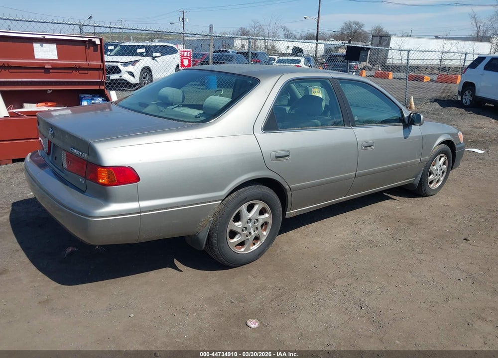 2001 TOYOTA CAMRY LE V6 VIN: JT2BF22K810337382