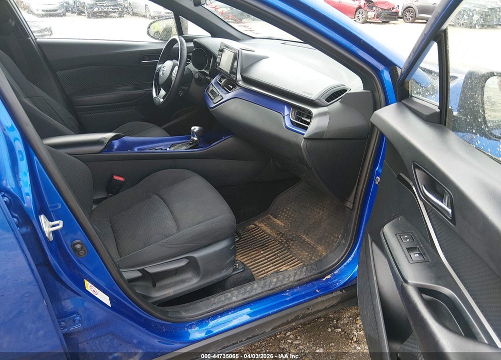 2018 TOYOTA C-HR XLE PREMIUM VIN: NMTKHMBX2JR031962