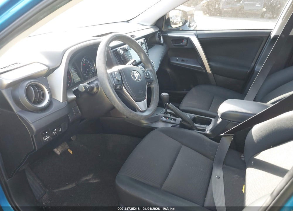 2018 TOYOTA RAV4 LE VIN: JTMZFREV8JJ735979
