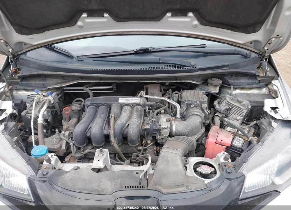 2015 HONDA FIT LX VIN: 3HGGK5H5XFM768128