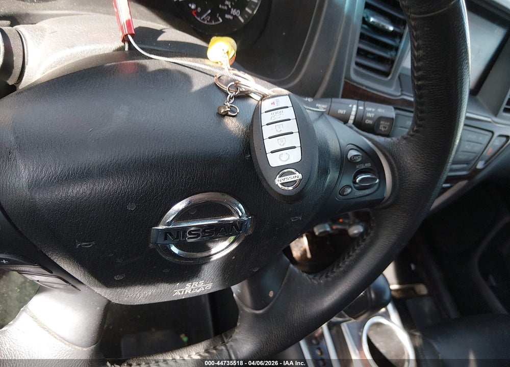 2014 NISSAN PATHFINDER SL VIN: 5N1AR2MN1EC666829