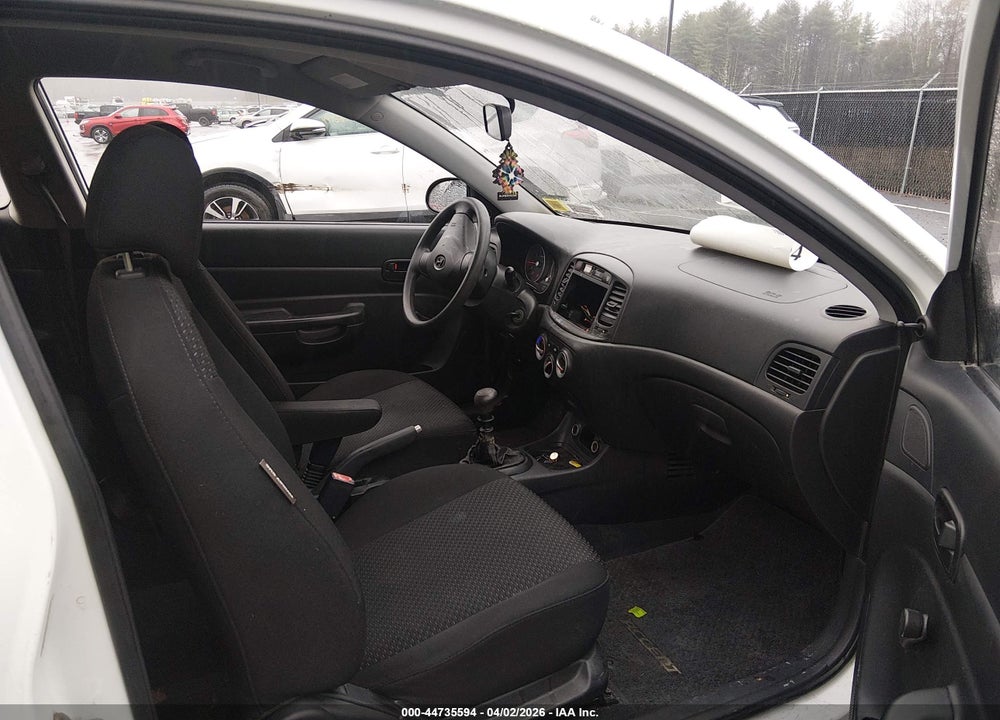 2008 HYUNDAI ACCENT GS VIN: KMHCM36C48U070542