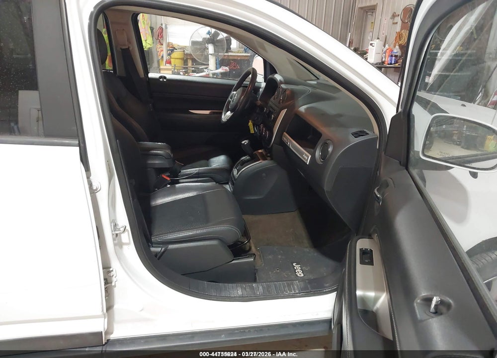 2015 JEEP COMPASS LATITUDE VIN: 1C4NJDEB5FD135612
