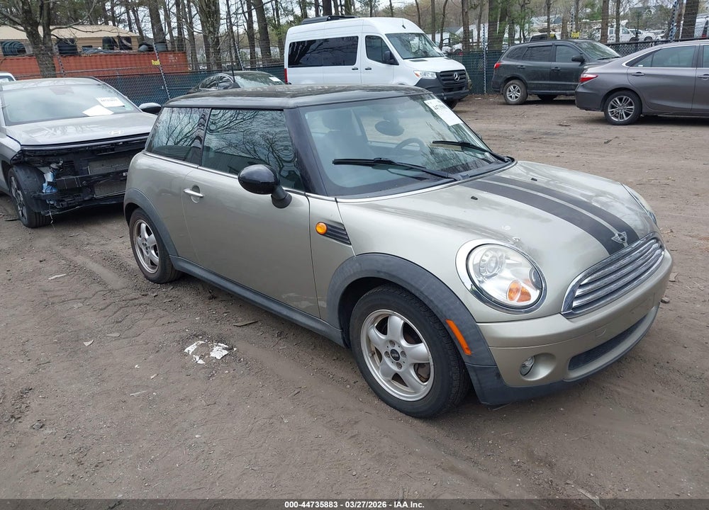 2008 MINI COOPER VIN: WMWMF33518TT60054