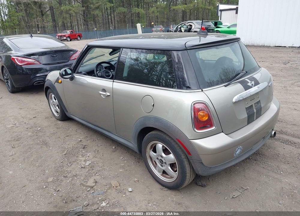 2008 MINI COOPER VIN: WMWMF33518TT60054